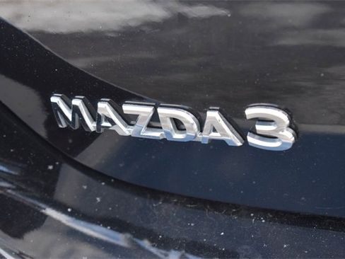 Used 2021 MAZDA MAZDA3 s image 15