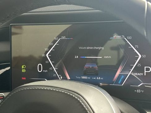 Used 2025 BMW i7 xDrive60 w/ Executive Package AWD/4WD image 30