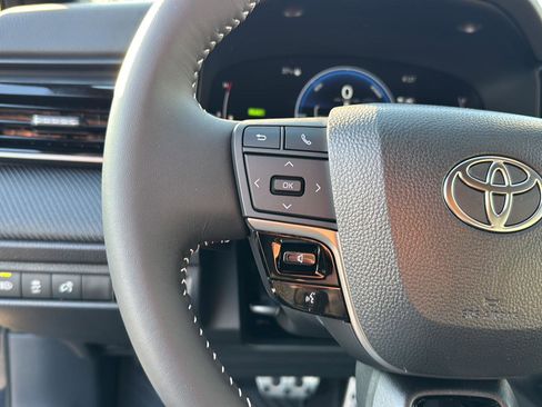 New 2026 Toyota Camry SE image 18