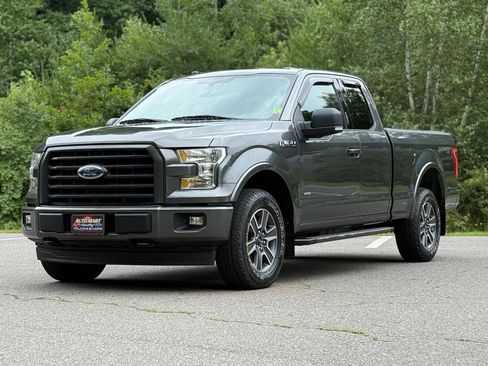 Used 2017 Ford F150 XLT w/ Equipment Group 302A Luxury AWD/4WD image 13