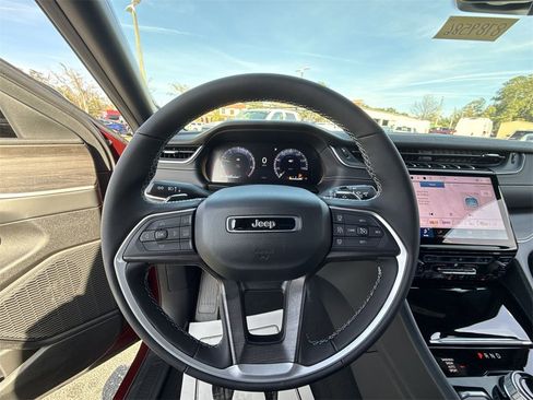 New 2025 Jeep Grand Cherokee L Limited w/ Trailer Tow Package image 14