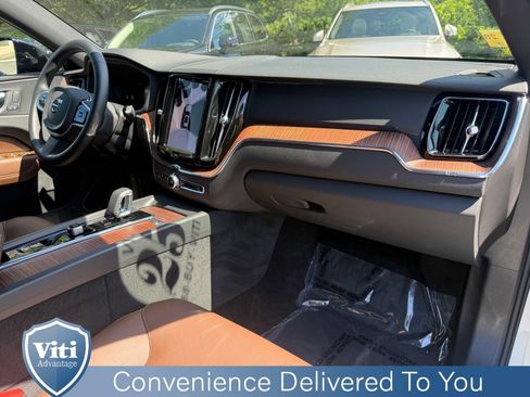 Used 2025 Volvo XC60 T8 Plus w/ Climate Package AWD/4WD image 27