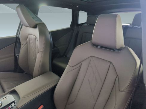 Used 2025 BMW X3 xDrive30i w/ Premium Package image 22