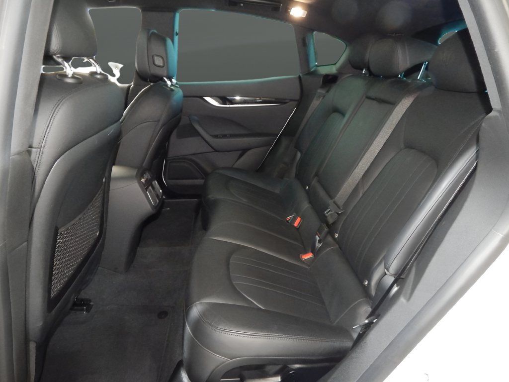 Used 2023 Maserati Levante Modena AWD/4WD image 31