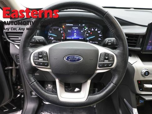 Used 2021 Ford Explorer XLT w/ Equipment Group 202A AWD/4WD image 10