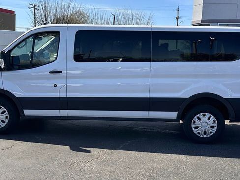 Used 2023 Ford Transit 350 XLT image 8