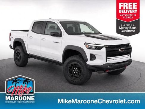 Used 2024 Chevrolet Colorado ZR2 w/ ZR2 Bison Edition AWD/4WD image 1