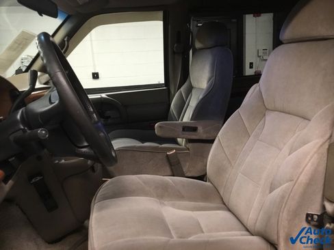 Used 1999 Chevrolet Astro image 24