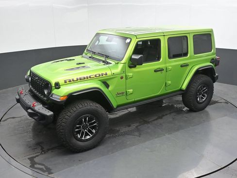 Used 2025 Jeep Wrangler Unlimited Rubicon AWD/4WD image 36