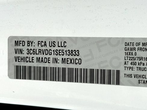 Used 2025 RAM ProMaster 2500 w/ Convenience Group FWD image 28