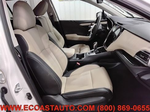 Used 2025 Subaru Outback Limited image 14
