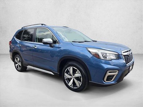 Used 2019 Subaru Forester Touring image 3