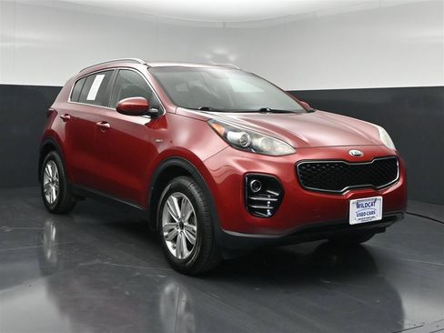 Used 2018 Kia Sportage LX w/ LX Popular Package AWD/4WD image 3