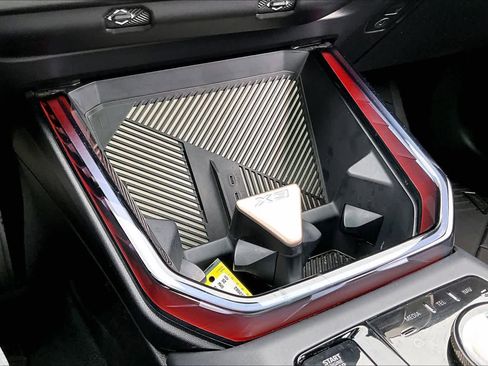 Used 2025 BMW X3 xDrive30i w/ Premium Package image 35