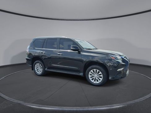 Used 2023 Lexus GX 460 Premium w/ Premium Plus Package image 2