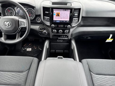 New 2026 RAM 1500 Express AWD/4WD image 12