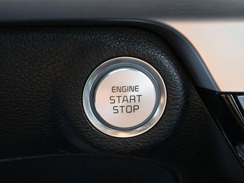Used 2025 Kia Telluride S FWD image 20