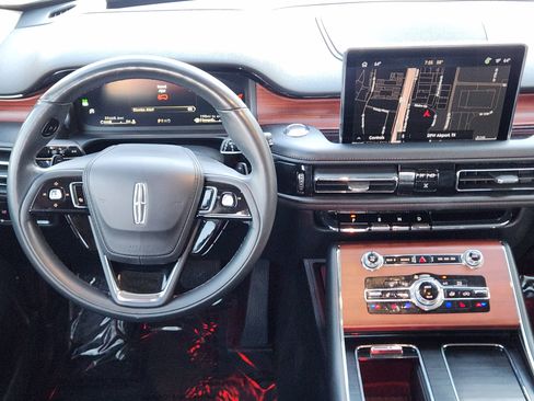 Used 2022 Lincoln Aviator Reserve w/ Equipment Group 201A image 28