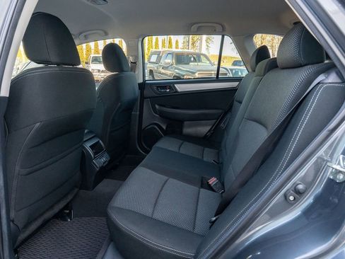 Used 2019 Subaru Outback 2.5i Premium AWD/4WD image 11