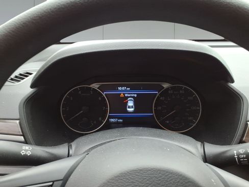 Used 2024 Nissan Altima 2.5 SV image 10