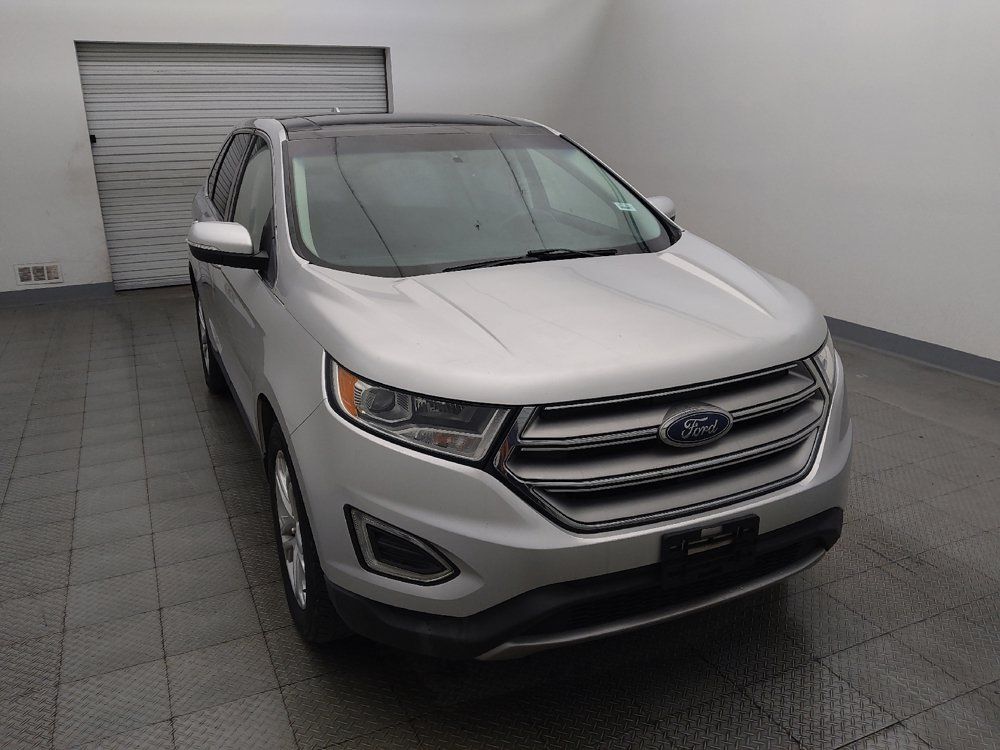 Used 2018 Ford Edge Titanium w/ Equipment Group 301A AWD/4WD image 14