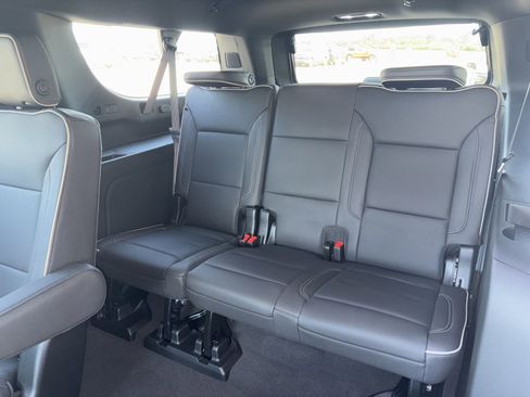 New 2026 GMC Yukon XL Elevation w/ LPO, Floor Liner Package image 13