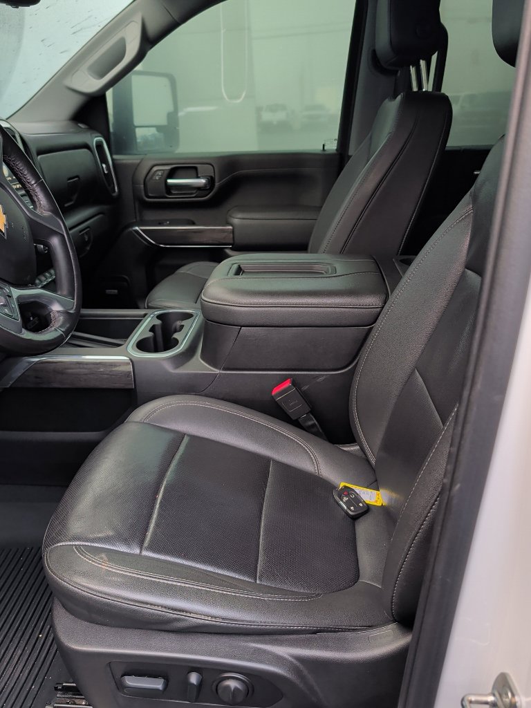 Used 2022 Chevrolet Silverado 2500 LTZ w/ LTZ Convenience Package AWD/4WD image 7
