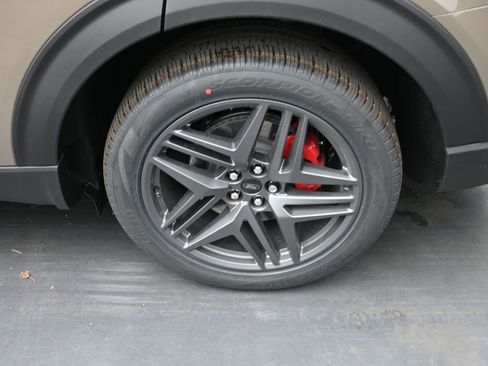 New 2026 Ford Explorer ST w/ Sun And Sound Package image 12