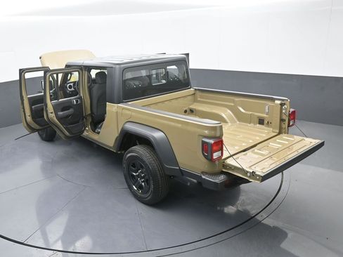 New 2026 Jeep Gladiator Sport image 57