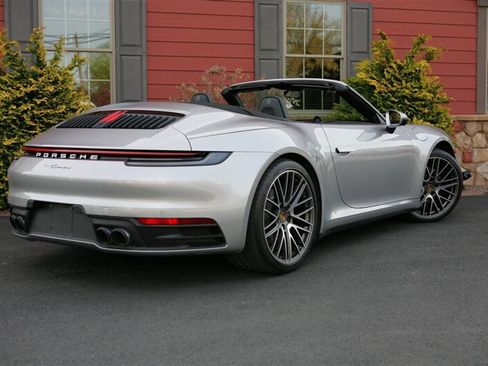 Used 2024 Porsche 911 Carrera w/ Premium Package RWD image 15