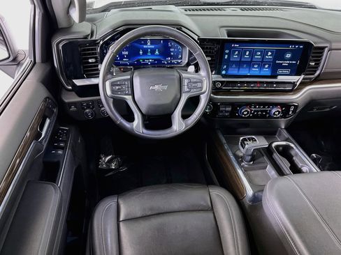 Used 2023 Chevrolet Silverado 1500 RST w/ Redline Edition AWD/4WD image 23