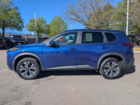 Used 2023 Nissan Rogue SV AWD/4WD image 3