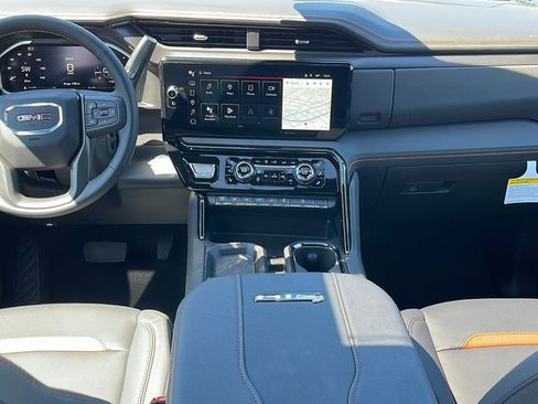 New 2026 GMC Sierra 2500 AT4 w/ AT4 Premium Plus Package AWD/4WD image 17