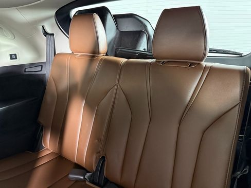 Used 2023 Acura MDX Advance image 32