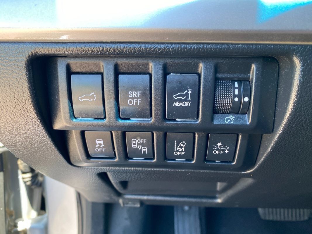 Used 2015 Subaru Outback 2.5i Limited AWD/4WD image 23