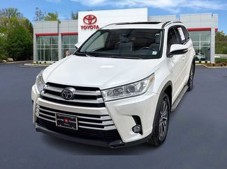 Used 2017 Toyota Highlander XLE w/ Protection Package #3 video 1