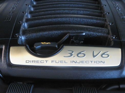 Used 2016 Porsche Cayenne AWD/4WD image 57