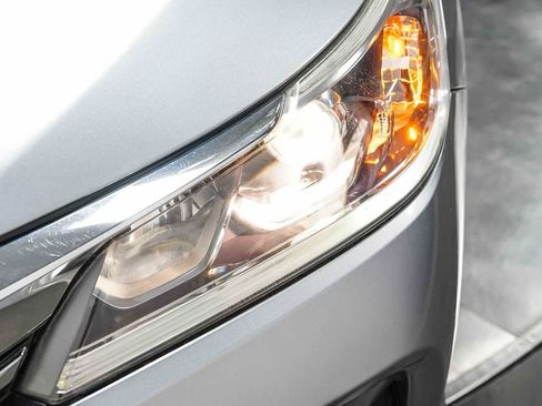 Used 2017 Honda Accord EX image 7