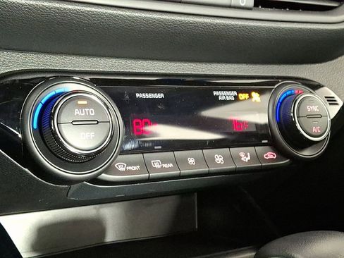 Used 2024 Kia Forte GT-Line image 17