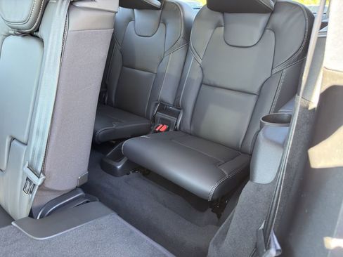 New 2026 Volvo XC90 B6 Ultra image 12