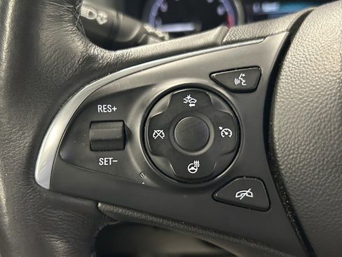 Used 2019 Buick Enclave Premium image 24