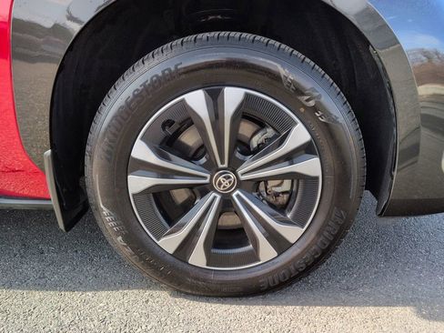 Used 2024 Toyota bZ4X XLE w/ Weather Package image 27