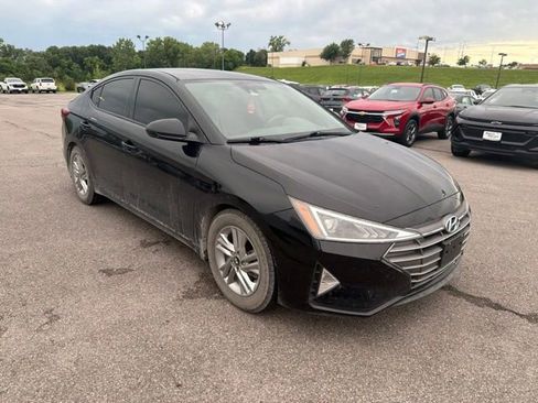 Used 2019 Hyundai Elantra SEL FWD image 9