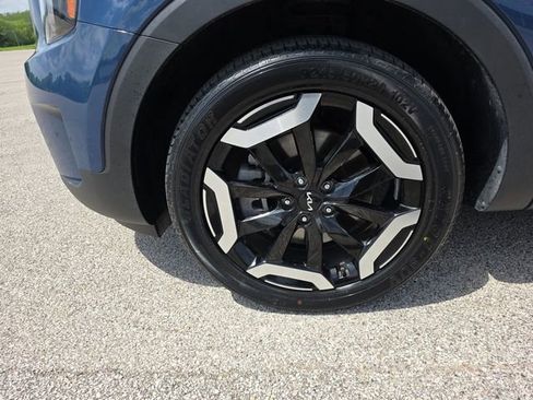 Used 2024 Kia Telluride S FWD image 17