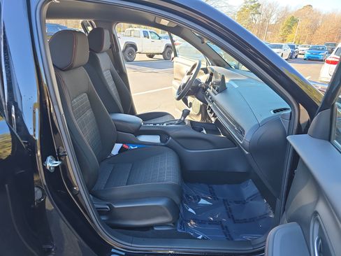 Used 2023 Honda HR-V Sport image 10