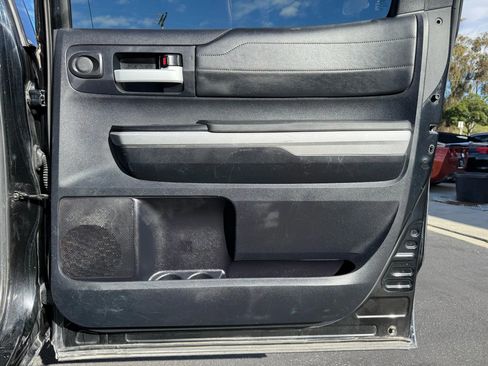 Used 2016 Toyota Tundra Limited image 24