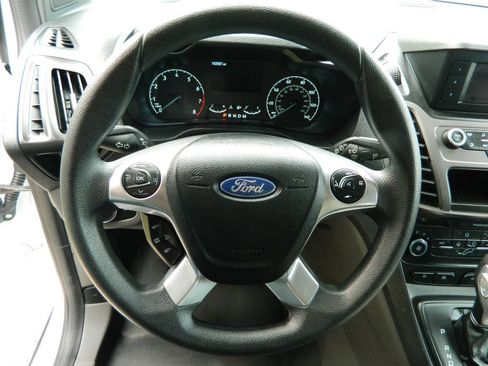 Used 2022 Ford Transit Connect XL image 18