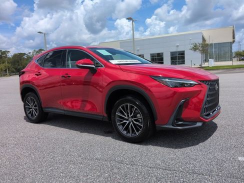 Used 2024 Lexus NX 250 FWD image 3