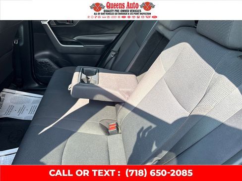 Used 2019 Toyota RAV4 LE w/ All Weather Liner Package AWD/4WD image 16