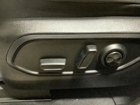 Certified 2023 Jeep Grand Cherokee Limited AWD/4WD image 24